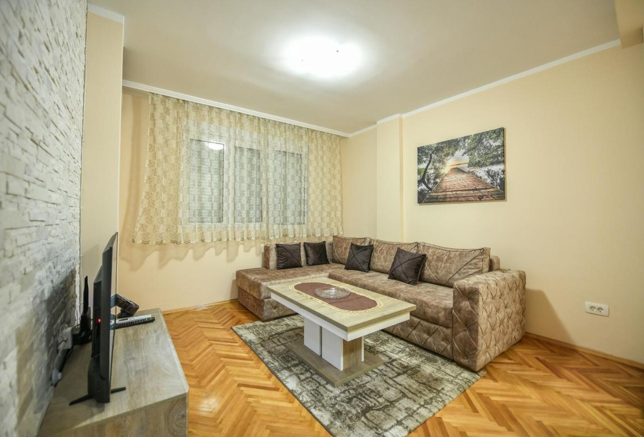 Apartman Centar 2 Podgorica Exteriér fotografie